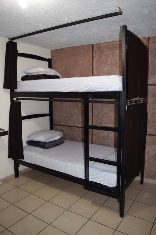 Hostal Yapa León Kültér fotó