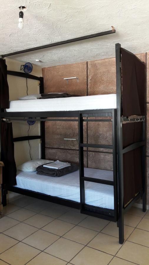 Hostal Yapa León Kültér fotó