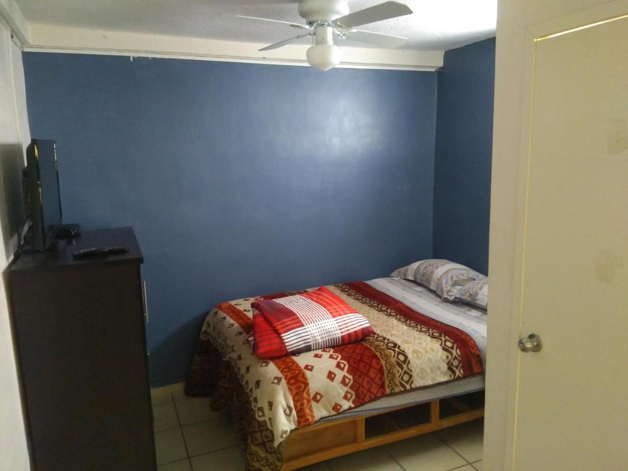 Hostal Yapa León Kültér fotó
